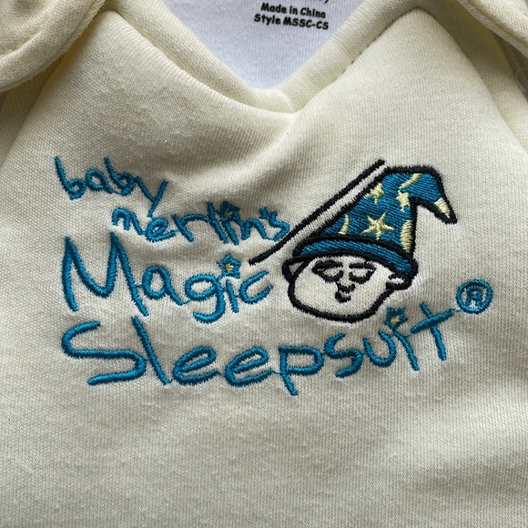 Baby Merlin’s Magic Sleepsuit 100% cotton in the color cream - Size SMALL - Picture 3 of 10